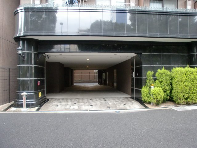 0001のエントランス