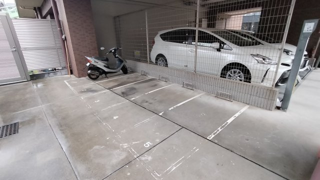 0946の駐車場