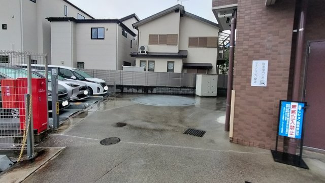 0946の駐車場