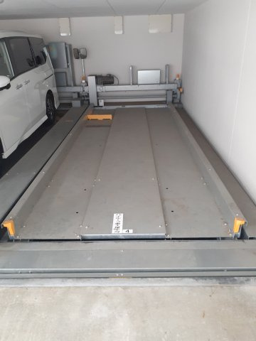 0952の駐車場