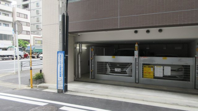 0952のエントランス