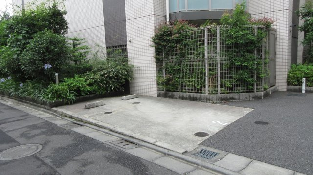 0957の駐車場
