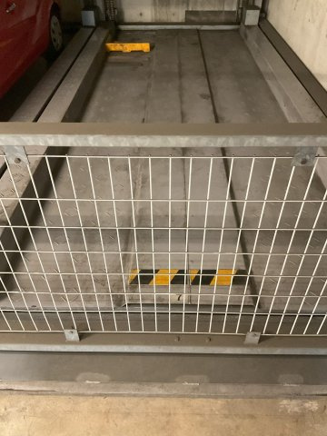 0951の駐車場
