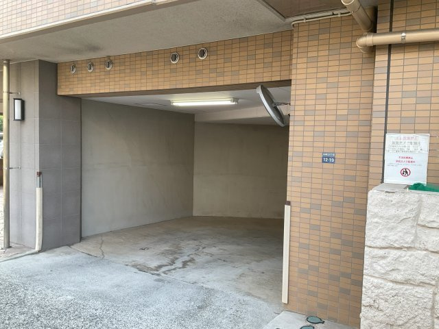 0951の駐車場