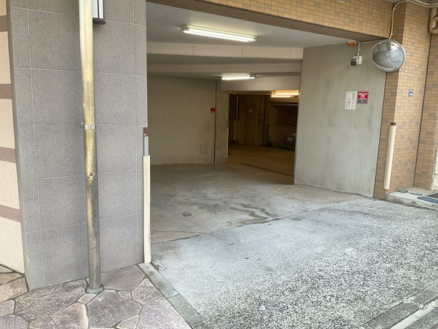0951の駐車場