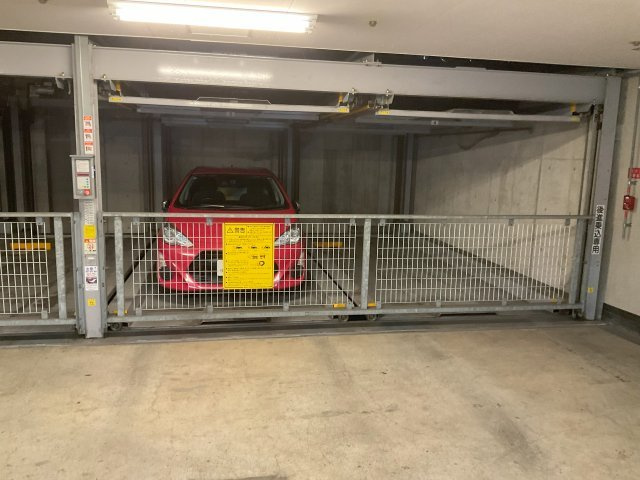 0951の駐車場