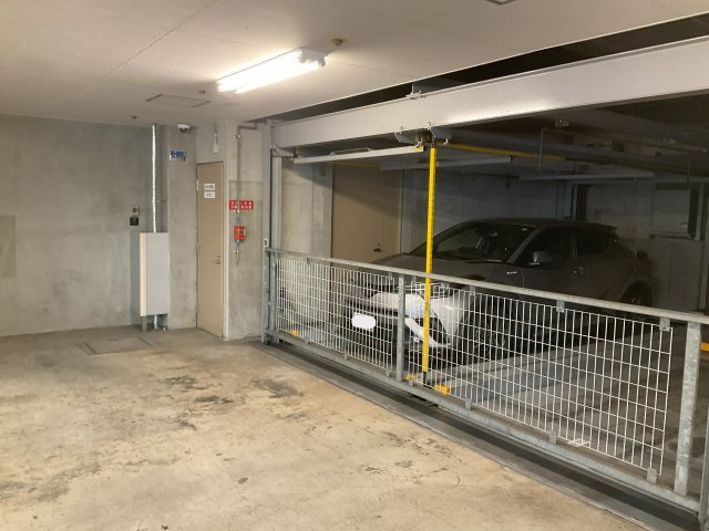 0951の駐車場