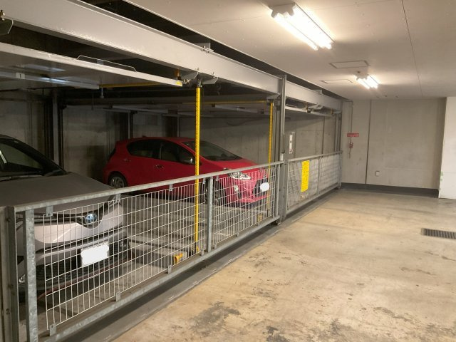 0951の駐車場