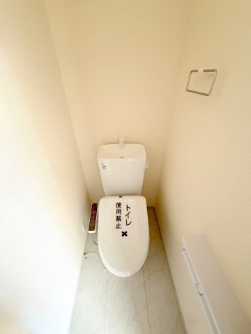 あきる野市伊奈全2棟　新築分譲のトイレ