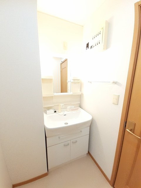 サンライズＡの洗面所|洗髪洗面化粧台