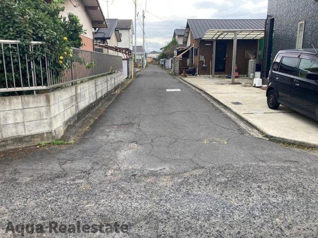 オール電化デザイナーズハウス高松市新田町建売④の前面道路含む現地写真|前面道路含む現地写真です