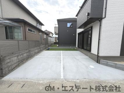 宮崎市大塚町大迫北平　新築住宅（B号棟）の駐車場