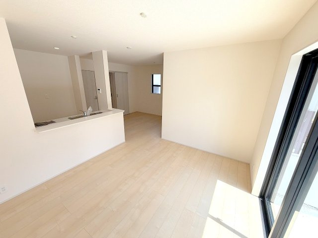 あきる野市伊奈全2棟　新築分譲の居間・リビング