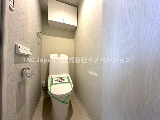 パレトーホー浅草のトイレ|最新設備を備えたトイレは、快適性とスタイリッシュさを兼ね備えた空間。清潔感のある美しい内装とすっきりとしたデザインが、暮らしに心地よさをプラス。清潔・快適・美しさが調和した、上質なトイレ空間です。