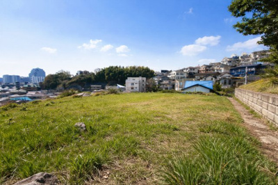 【外観】 | ◆保土ケ谷区宮田町1丁目　建築条件なし売地◆ | ◆その邸が魅せる、気品・上質・重厚感・極細やかさ、そのすべては訪れた者に安らぎと品性を与える特別な空間です。ここに住むからこそ意味がある。すべての（始まり）をここから迎えます。
