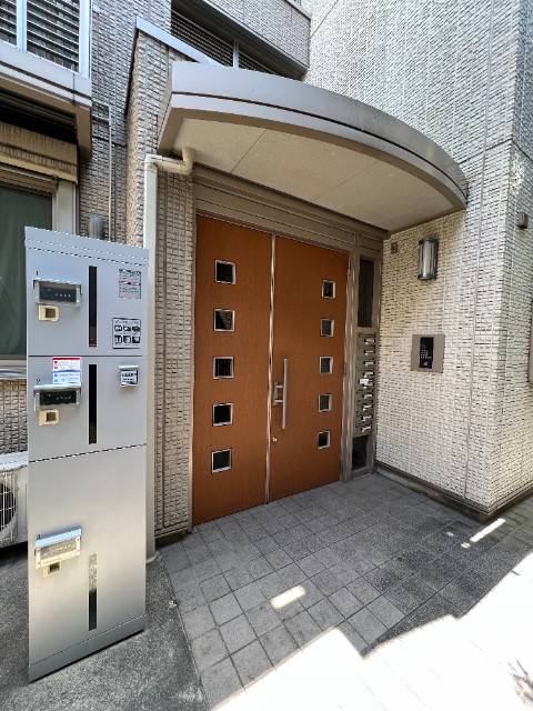 アーク　ヴィラのエントランス|共用部オートロック・宅配ボックス設置！