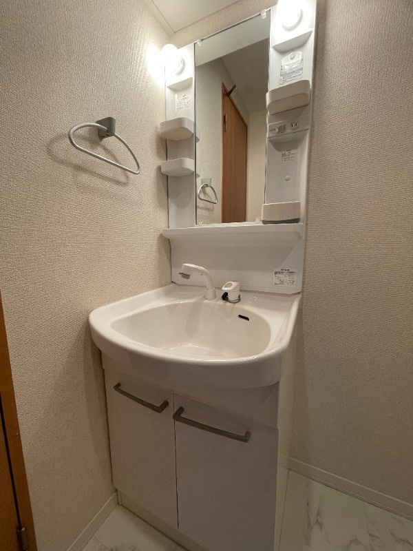 Le Ciel　中馬込の洗面所|身支度に便利な洗髪洗面化粧台！