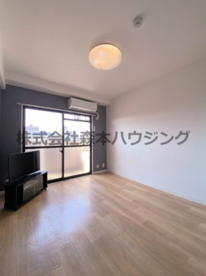 【洋室】 | 　メゾンエイコーA | ゆったりした洋室です