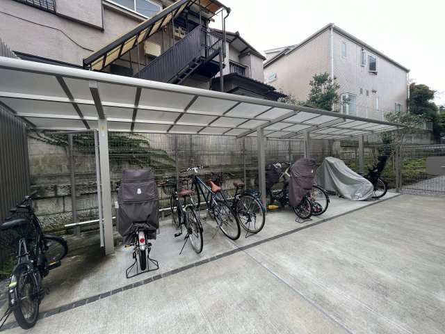 フルハウスのその他共用部分|2台駐輪可能！