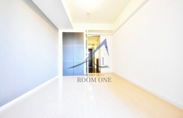 ＥＬ　ＶＩＥＮＴ　ＥＡＲＴＨ　ＳＵＭＩＤＡーＡＺＵＭＡの居間・リビング|洋室のお部屋です。