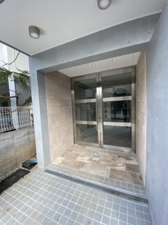 【エントランス】