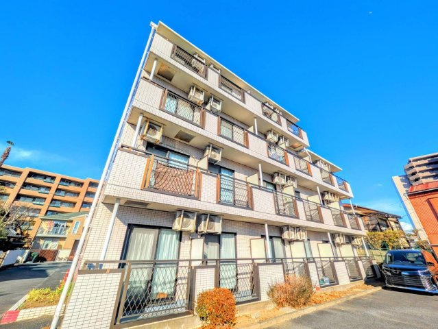 ベルナス上大岡の外観