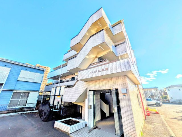 ベルナス上大岡の外観