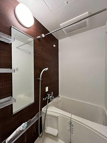 ＥＳＴＥＭ　ＣＯＵＲＴ　ＫＡＭＥＩＤＯ　ＴＯＫＹＯ　ＥＡＳＴの浴室