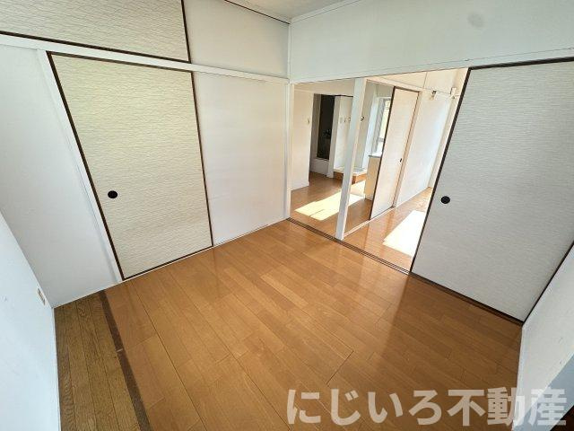 ヴィラナリー横見Ⅰの居間・リビング
