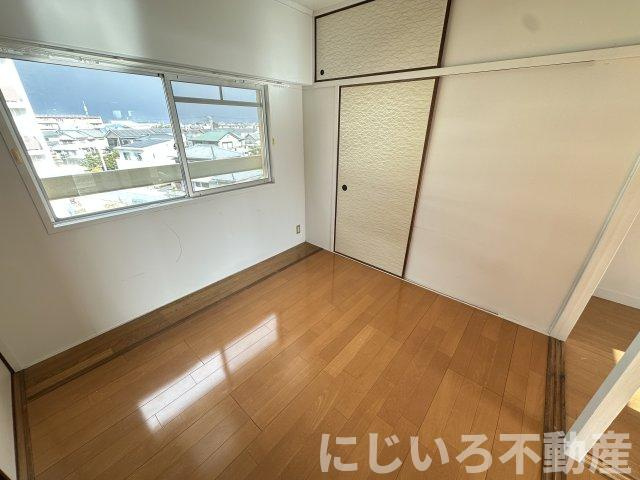 ヴィラナリー横見Ⅰの居間・リビング