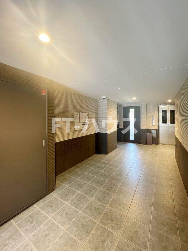 S-FORT船橋海神Eastのロビー