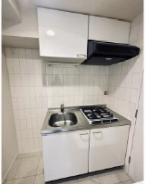 CYNTHIA FOUR-D HATAGAYAのキッチン