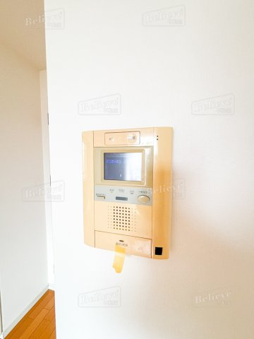 グランシャリオのセキュリティ|TVインターホン付きで安心です★