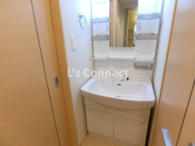 【洗面所】 | モントレゾール | 朝の支度もスムーズな独立洗面台。