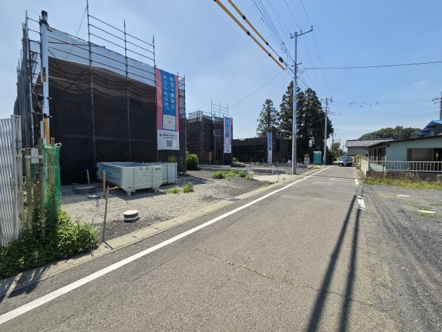新築　太田市新田大根町第2　1号棟　Cradle Gardenの前面道路含む現地写真|現地写真　西側前面道路幅員約4.5ｍ