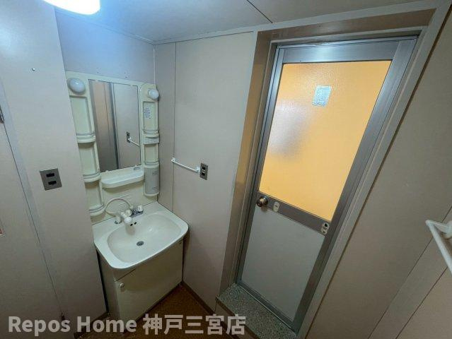 マンション指月の洗面所