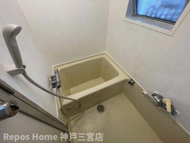 マンション指月の浴室