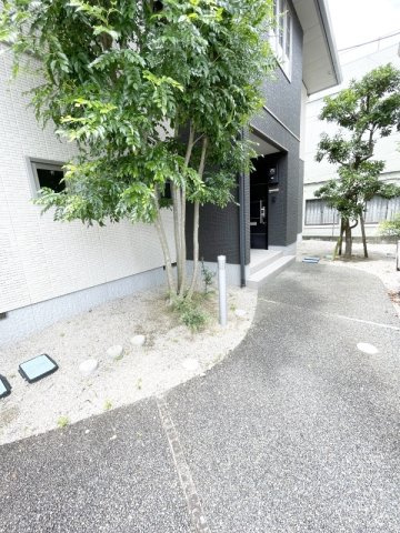 HEARTY’S　ENT　A棟のエントランス|清潔なエントランス★