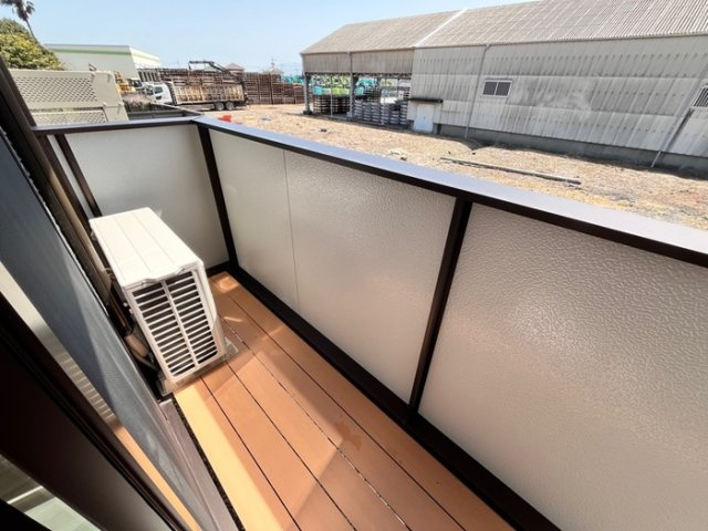 LUSSOⅣ A棟のバルコニー|陽当たり良好なバルコニーです♪