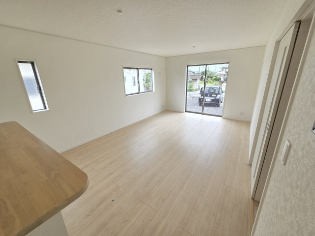 新築　太田市新田大根町第2　3号棟　Cradle Gardenの居間・リビング|新築　太田市新田大根町第2　3号棟　Cradle Garden