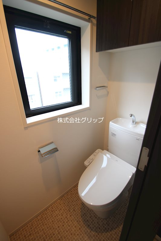 LEXE AZEST横濱関内のトイレ