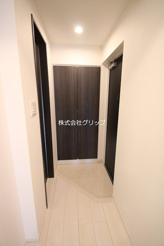 LEXE AZEST横濱関内の玄関