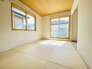 【和室】 | 千葉市緑区おゆみ野南4丁目　中古戸建 | 2階のオシャレな和室、2重サッシになっており断熱性も高いです。
