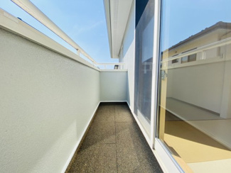 【バルコニー】 | 千葉市緑区おゆみ野南4丁目　中古戸建 | 陽当たりの良い南側のバルコニー