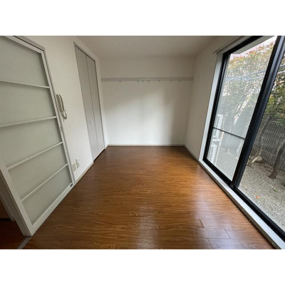 【居間・リビング】 | グリーンフラッツ旗の台 | 居室