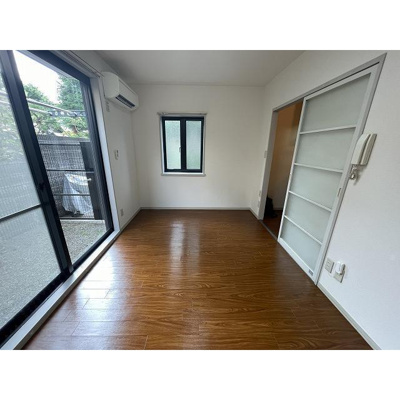 【居間・リビング】 | グリーンフラッツ旗の台