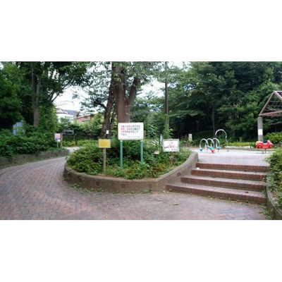 【周辺】 | ヴィラージュ浅井 | 公園「納戸公園 まで500ｍ」