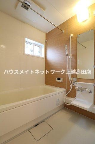 ハイツミナミの浴室|追焚機能付・１坪風呂

