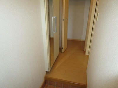 【玄関】 | ソレイユＢ