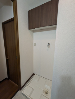★吊戸棚付き洗濯機置き場★